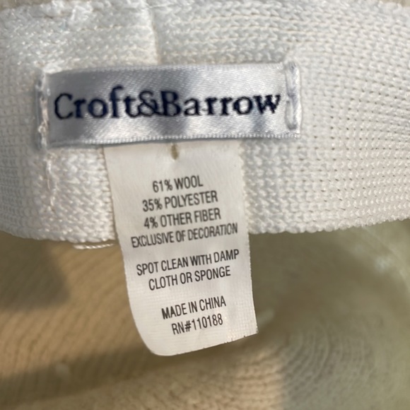 Cream wool winter hat - Picture 2 of 2